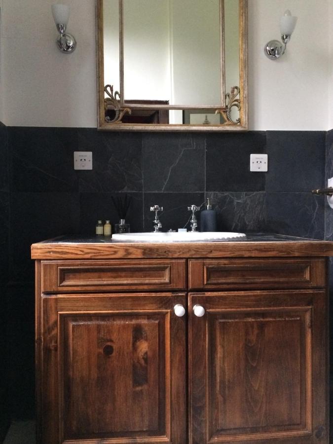 B&B Harlington Manor Dış mekan fotoğraf